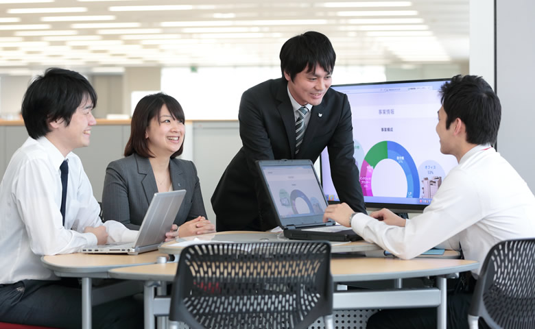 キャリア採用コンテンツへ